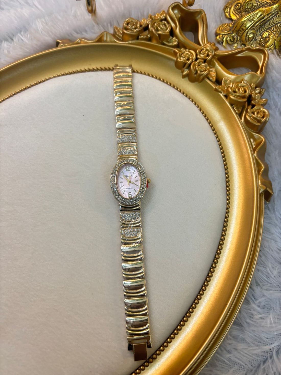 Oval stone dial 016