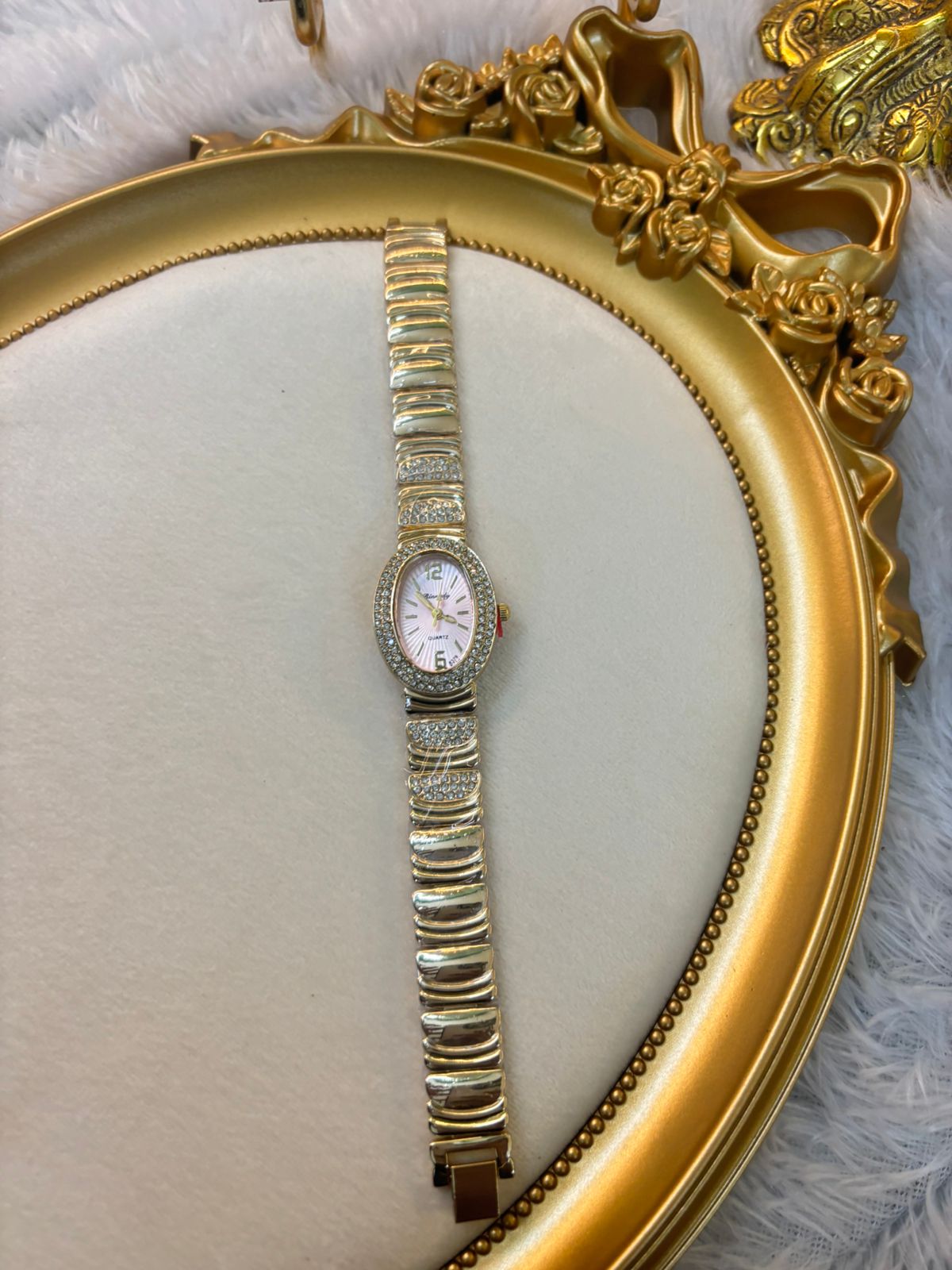 Oval stone dial 016