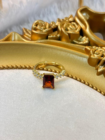 Cubic stone ring 027