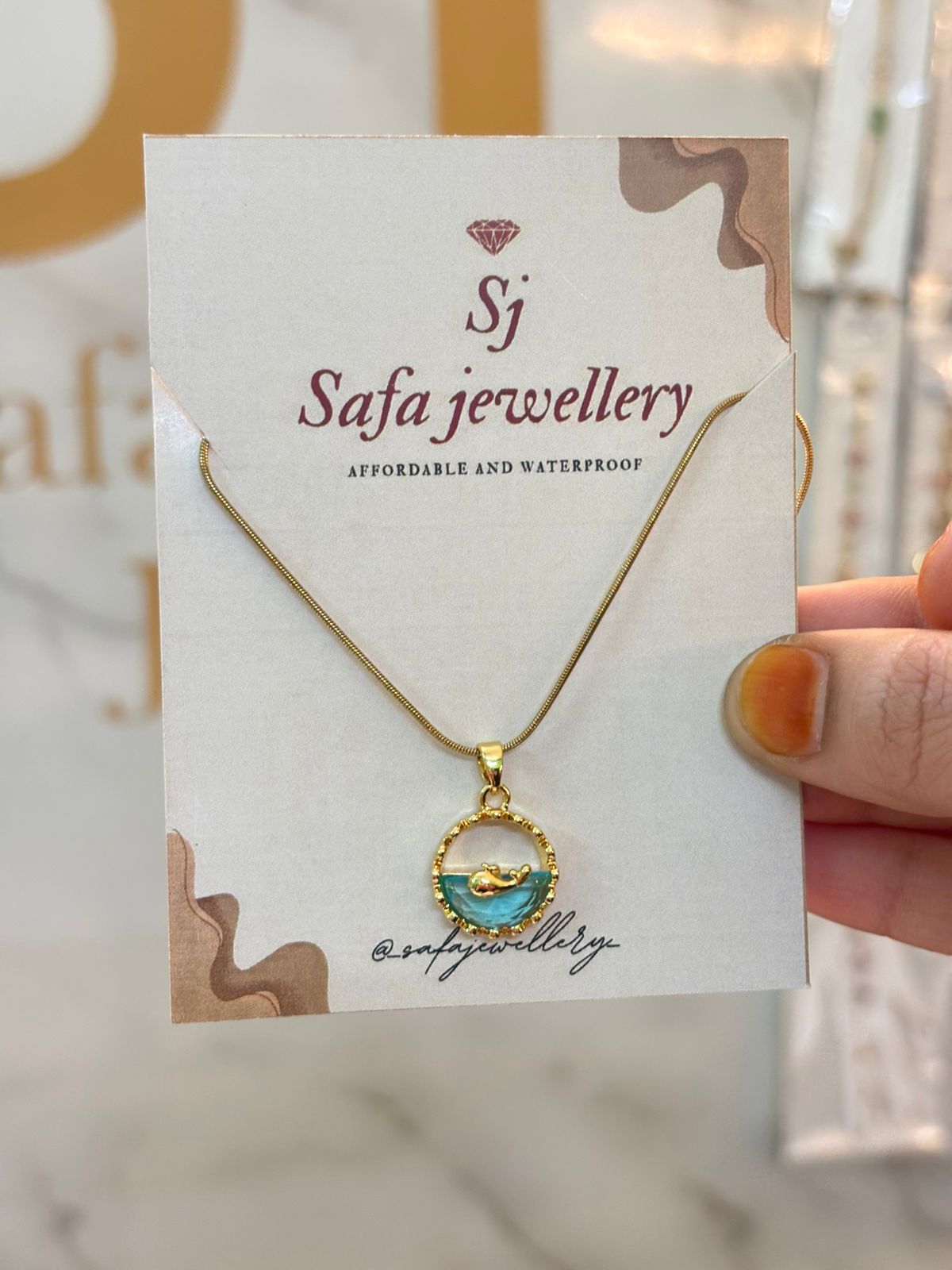 Ocean neckchain 046