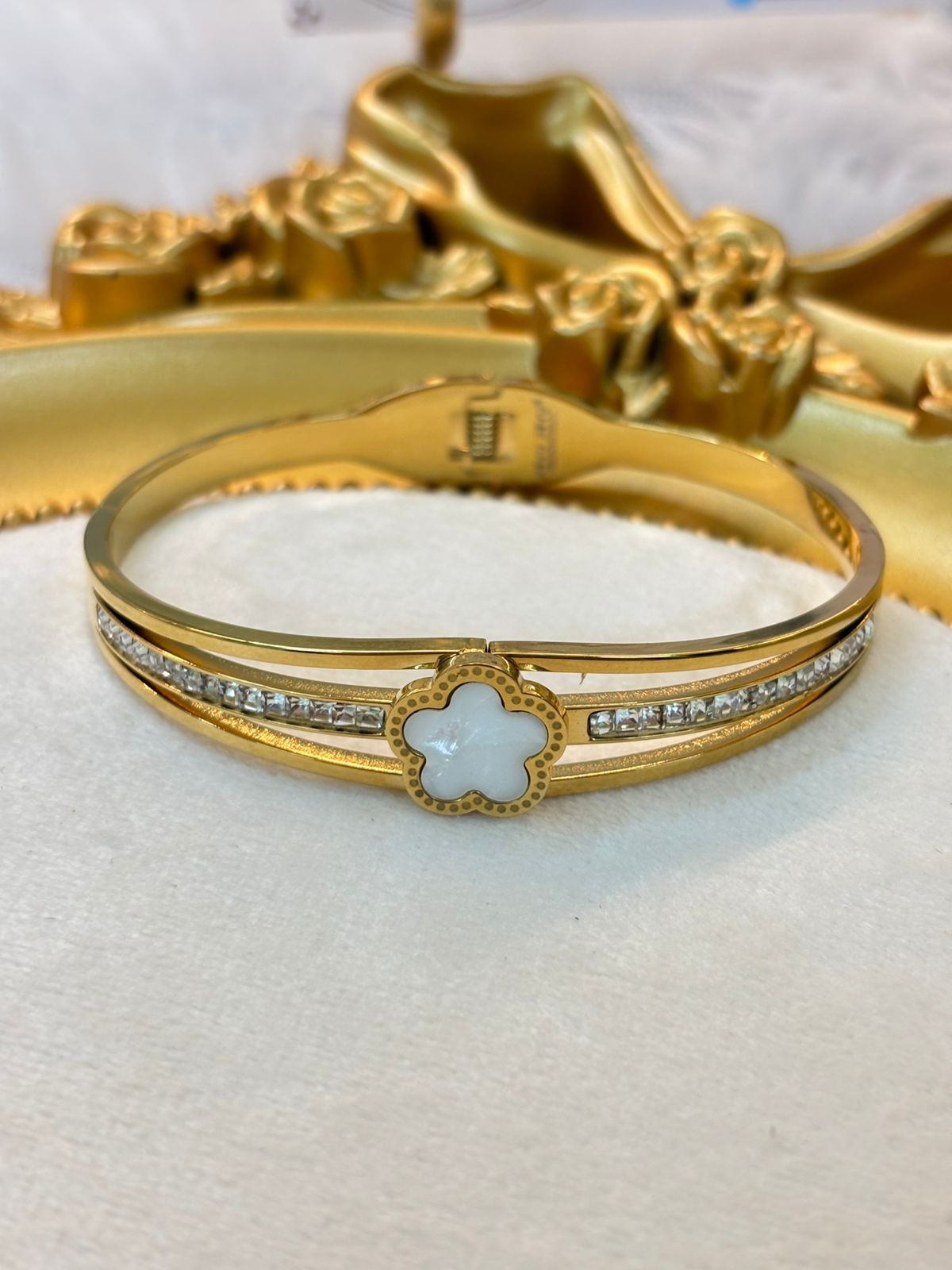 Openable five flower regular size kada 101