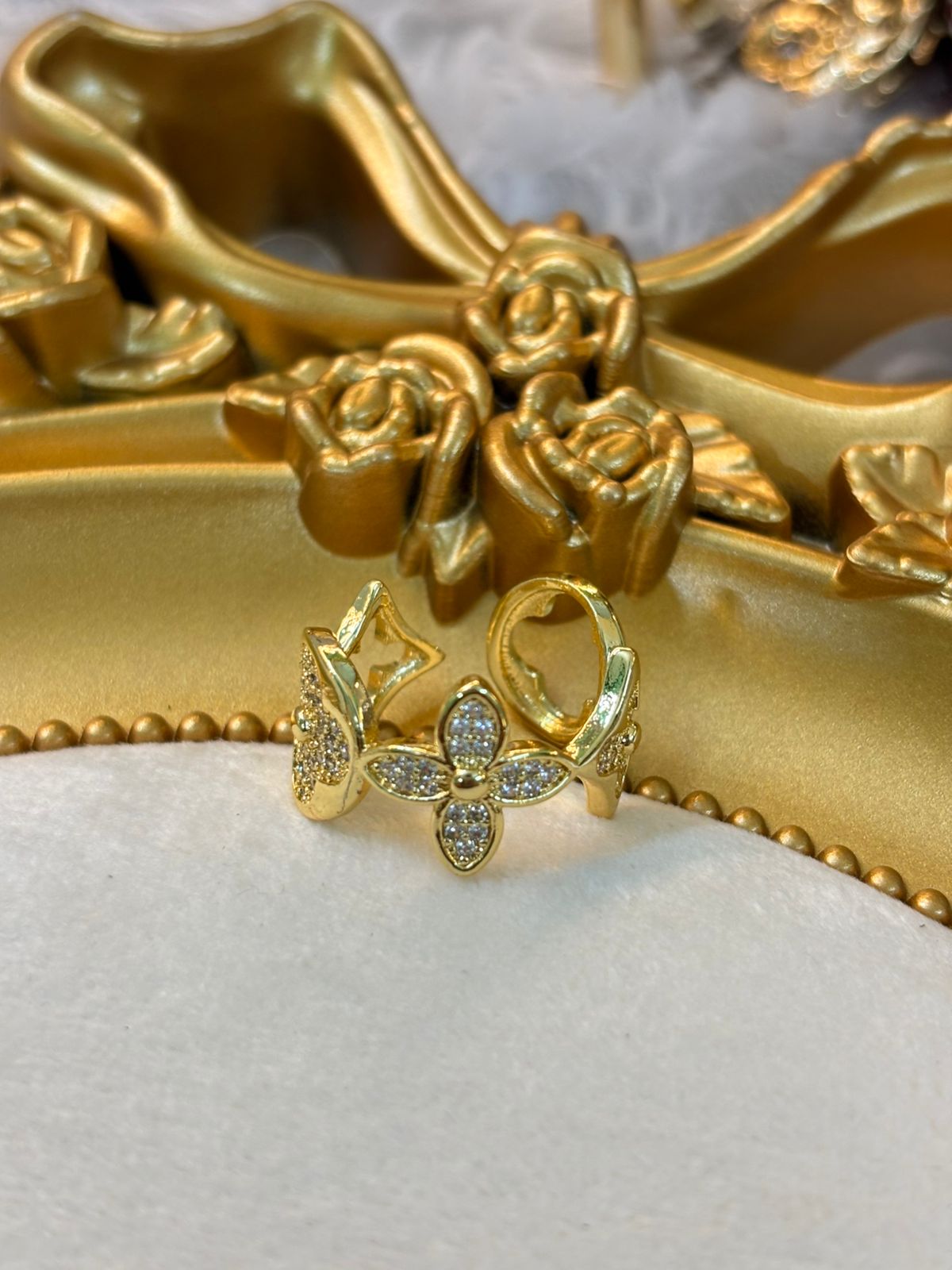 LV Sparkling Ring