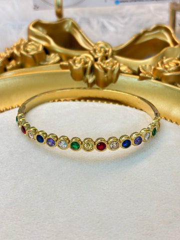 Multi stone regular size kada 105