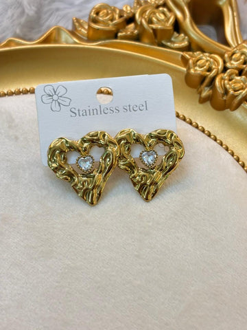 Heart stone earings