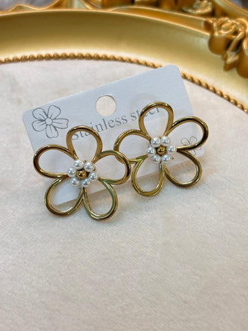 Bloom flower earings