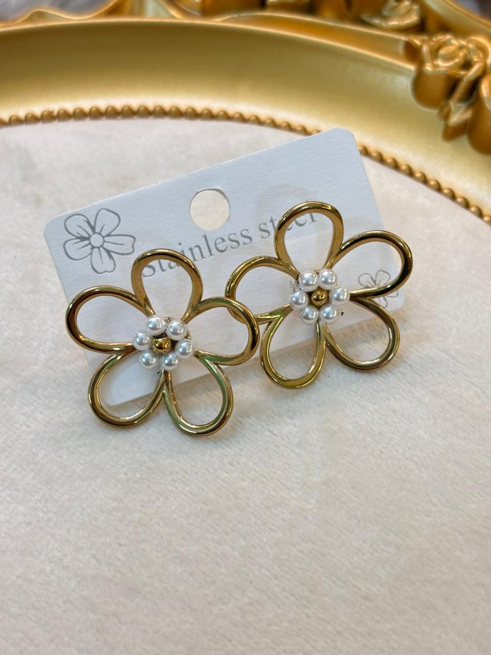 Bloom flower earings