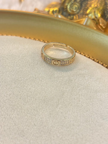 Love band ring